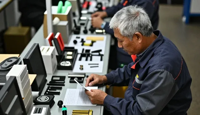 硬质合金钻头在批量生产中的性能表现与适用条件分析